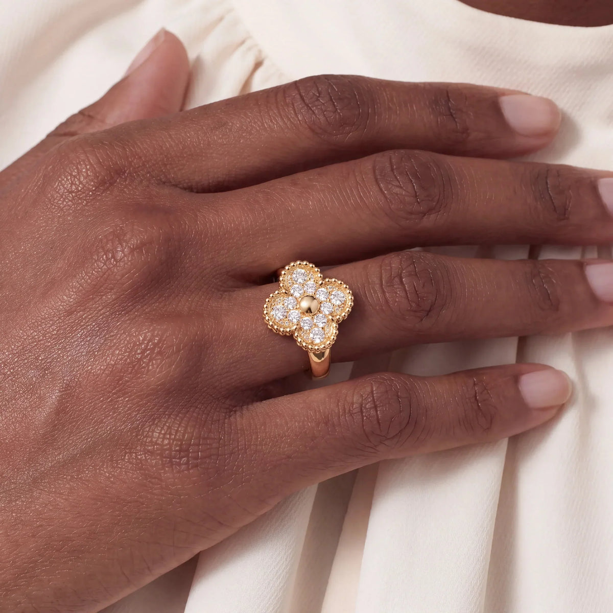 Alhambra Pavé Four-Leaf Clover Ring