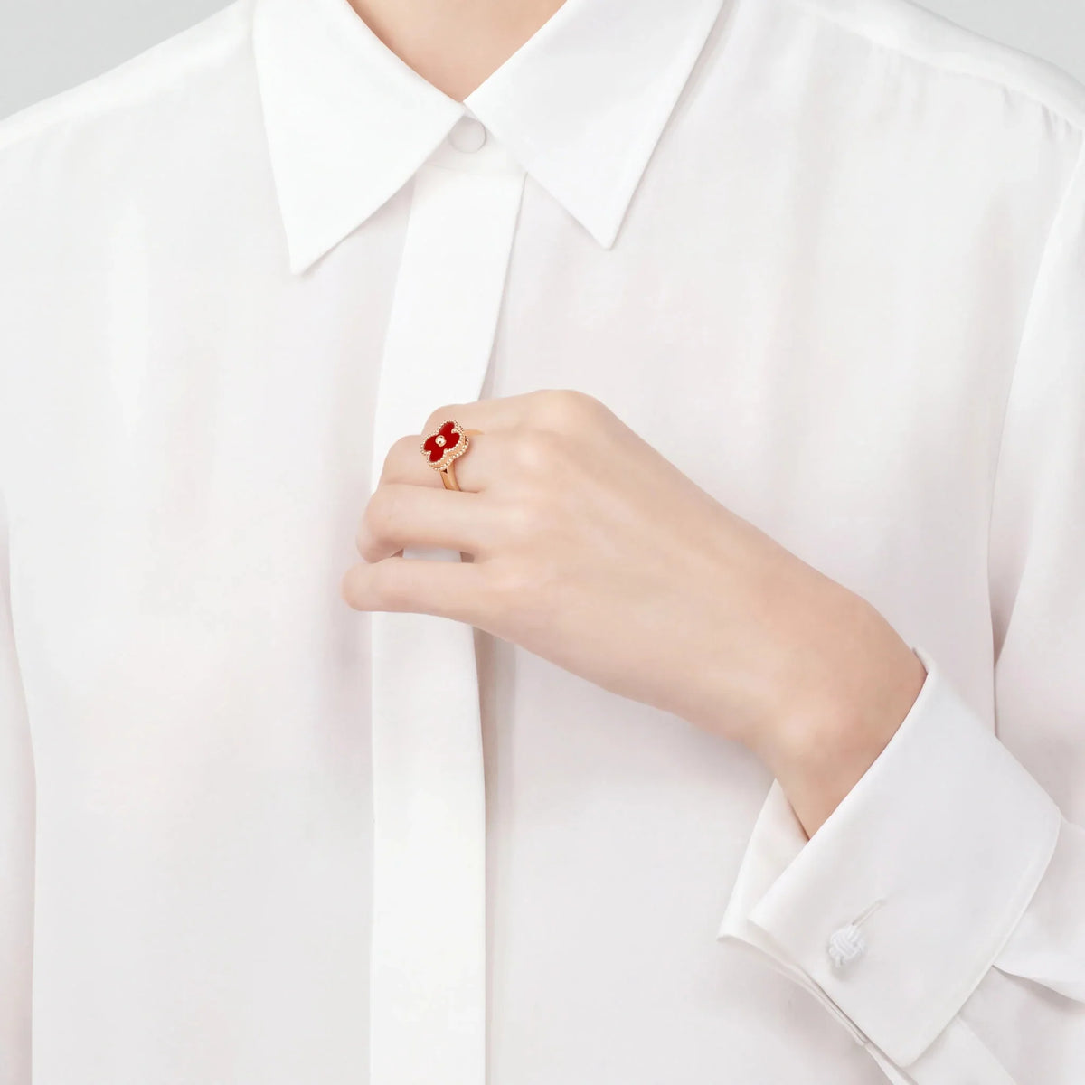 Alhambra Rouge Red Clover Ring