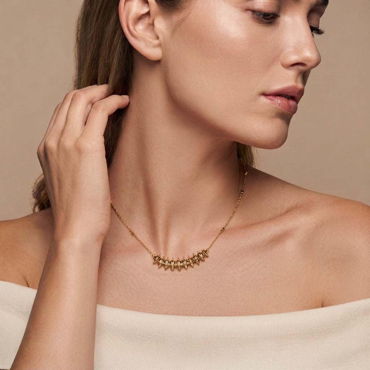 Clash de Apex Pyramid Stud Necklace