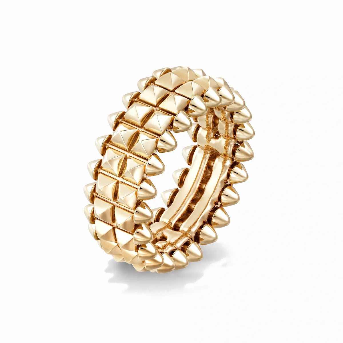 Clash de Double Row Pyramid Ring
