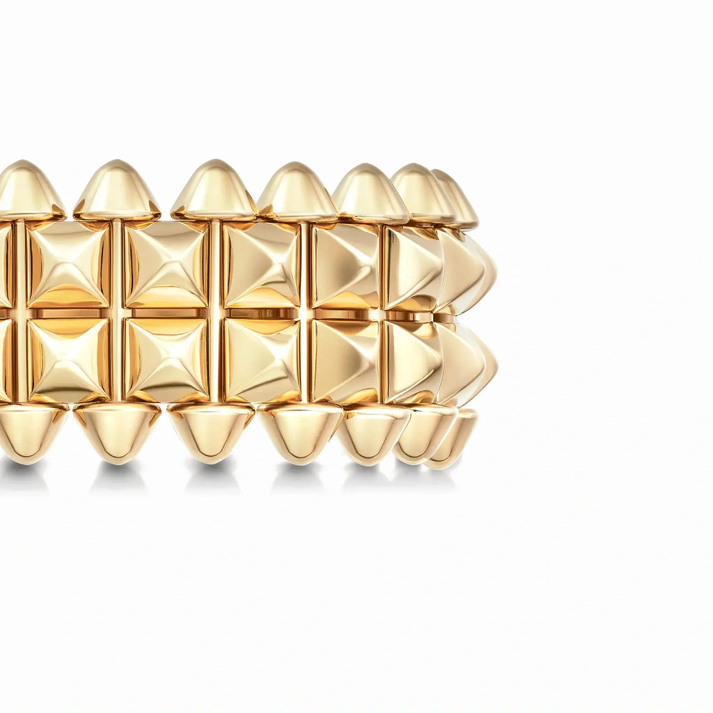 Clash de Double Row Pyramid Ring