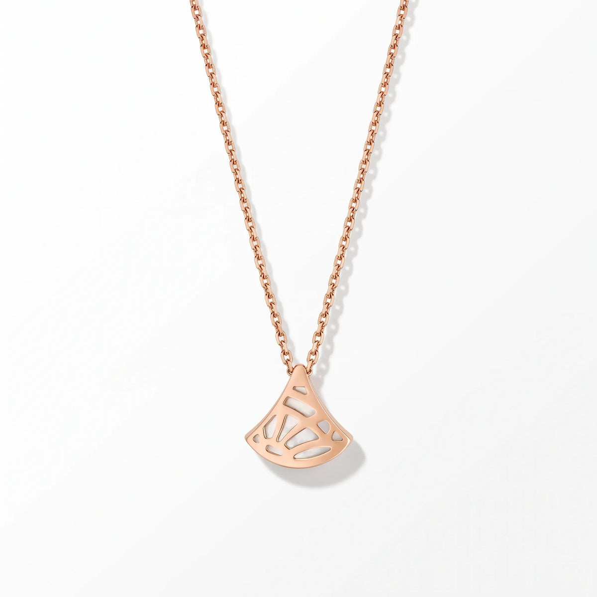 Divas' Dream Mini Fan Pendant Necklace