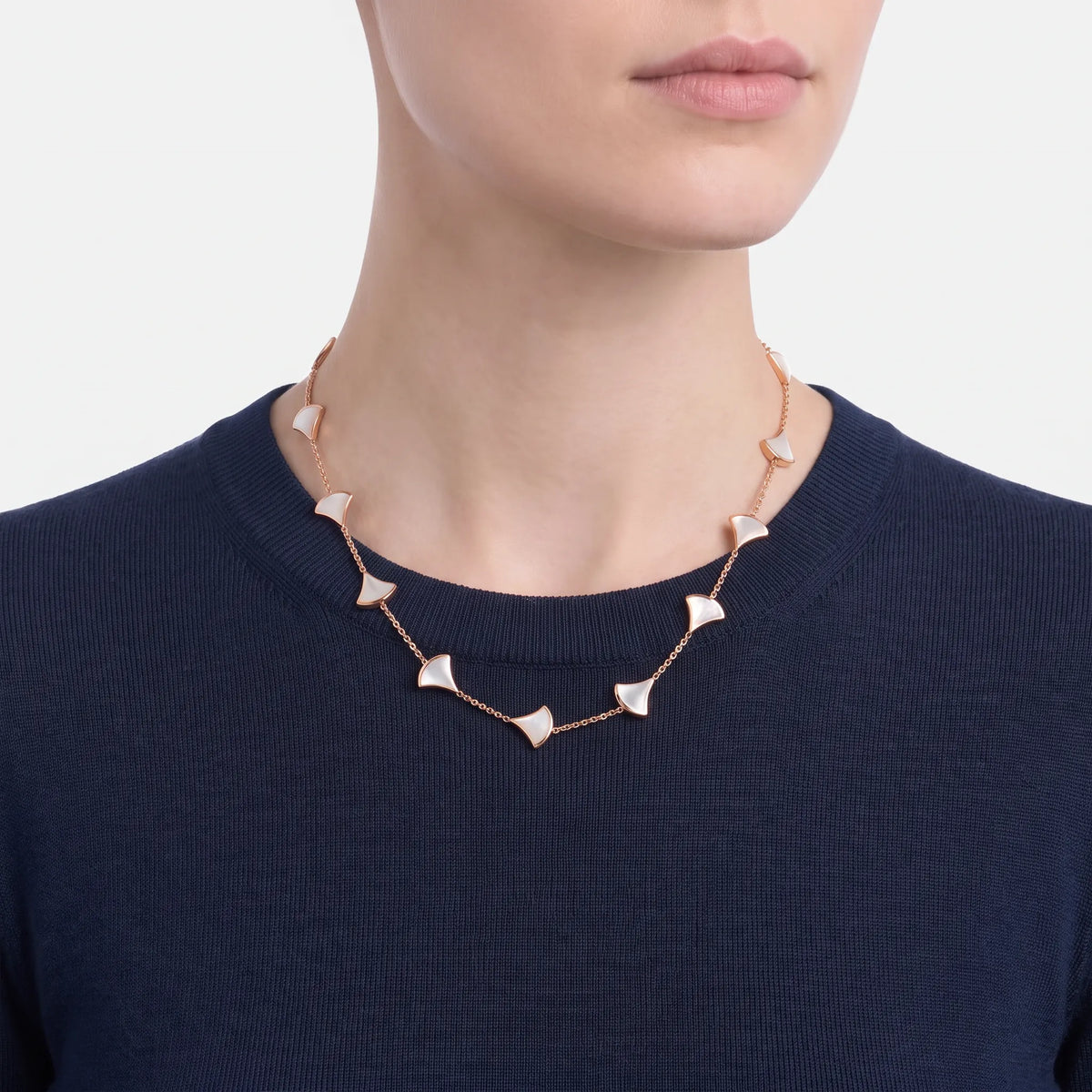 Divas' Dream Mother-of-Pearl Fan Station Necklace