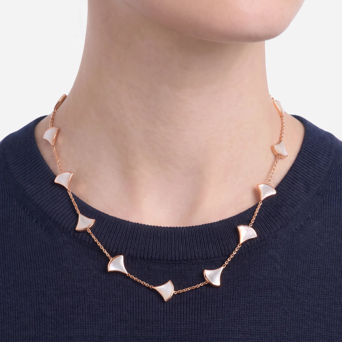 Divas' Dream Mother-of-Pearl Fan Station Necklace