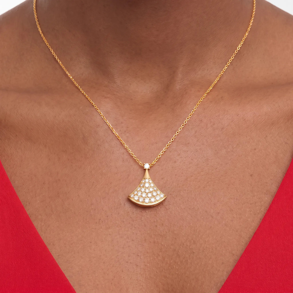 Divas' Dream Radiant Pavé Fan Necklace