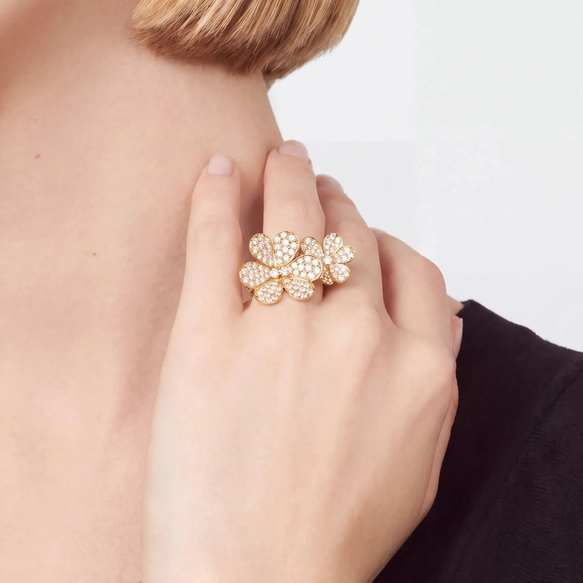 Frivole Duo Twin Flower Ring