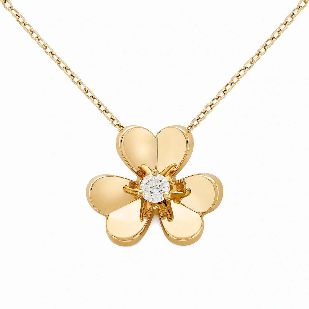 Frivole Polished Flower Pendant Necklace