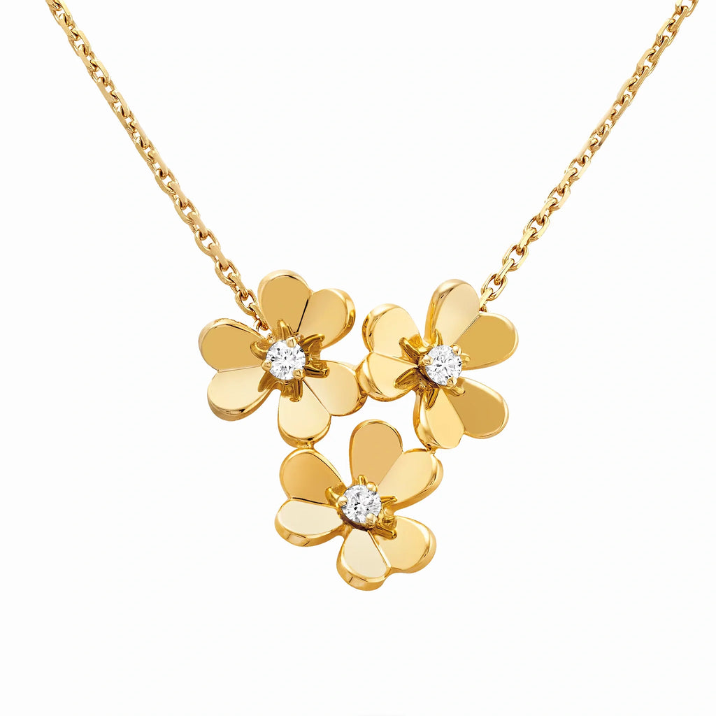 Frivole Triple Flower Pendant Necklace