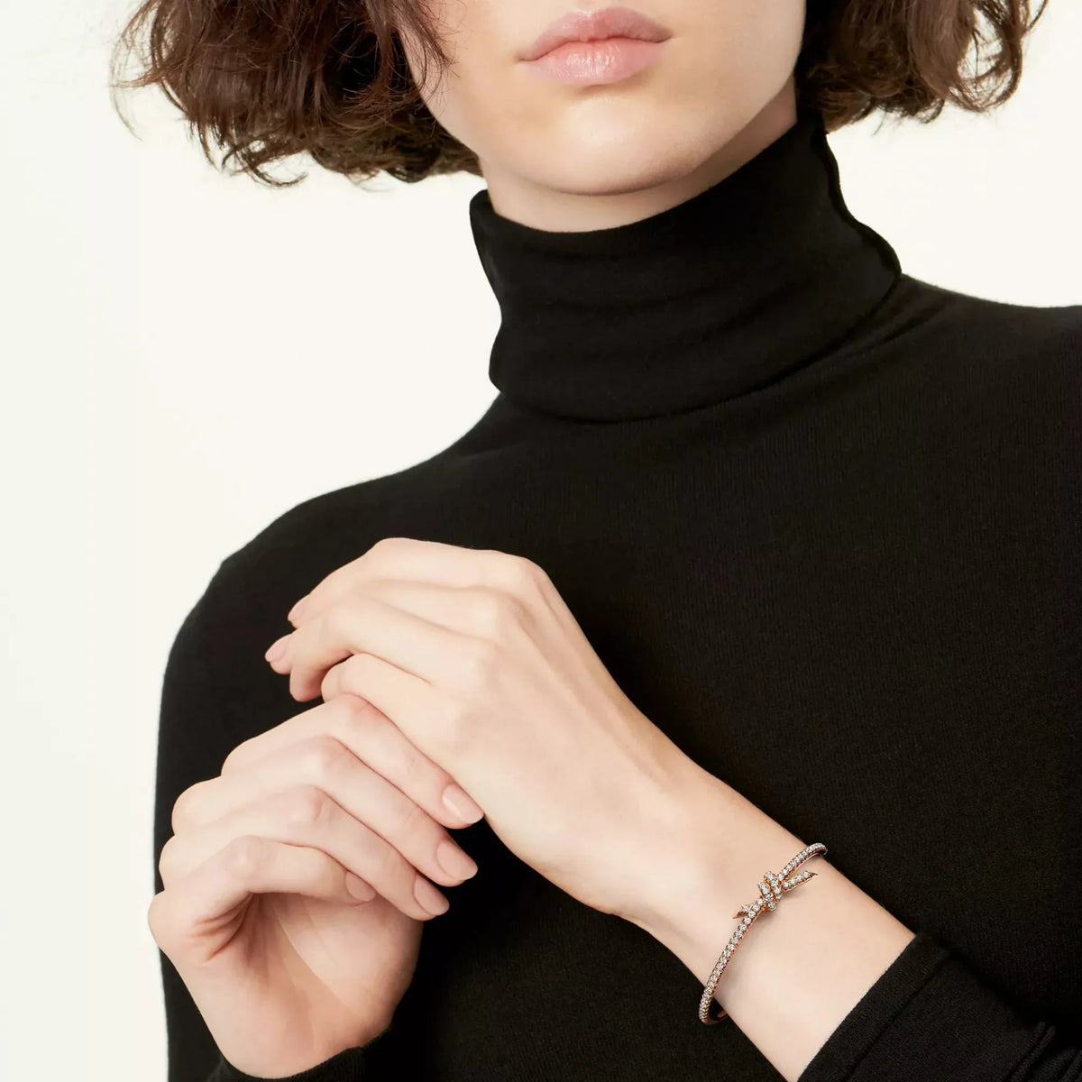 Knot Lumina Pavé Bangle Bracelet