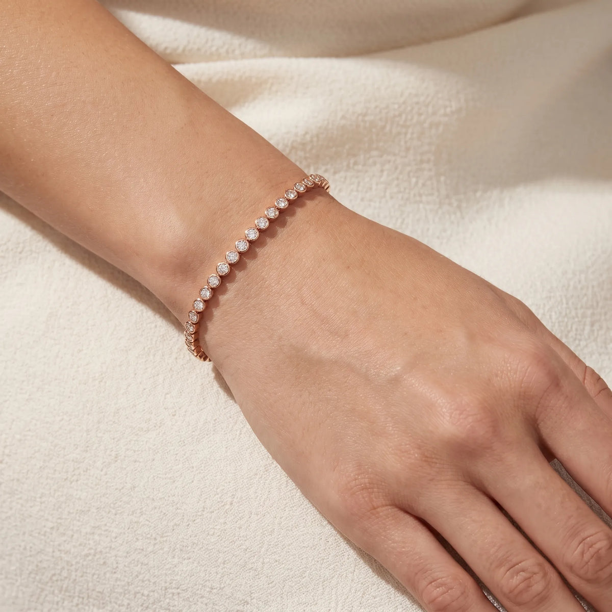 Lignes Essentielles Bezel Tennis Bracelet