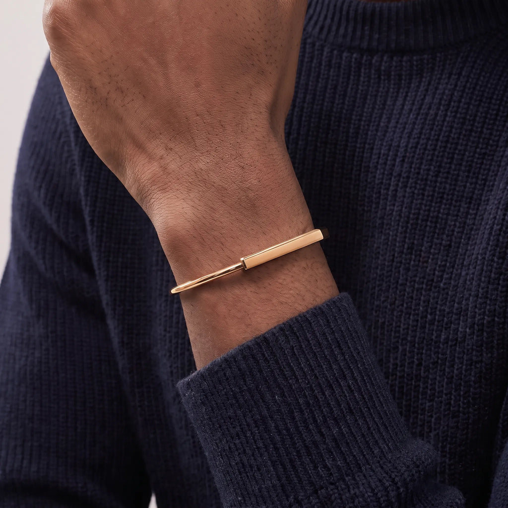 Lock Sleek Polished Oval Bangle