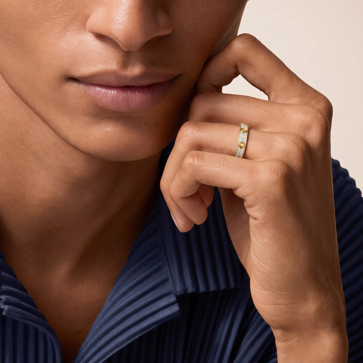 Love Petite Pavé Screw Ring