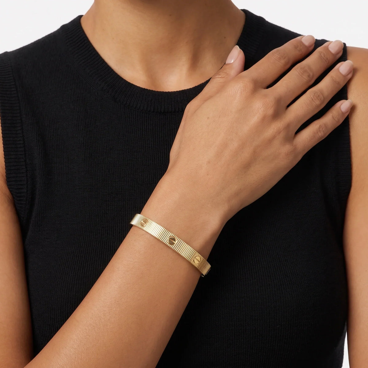 Love Screw Motif Bangle Bracelet
