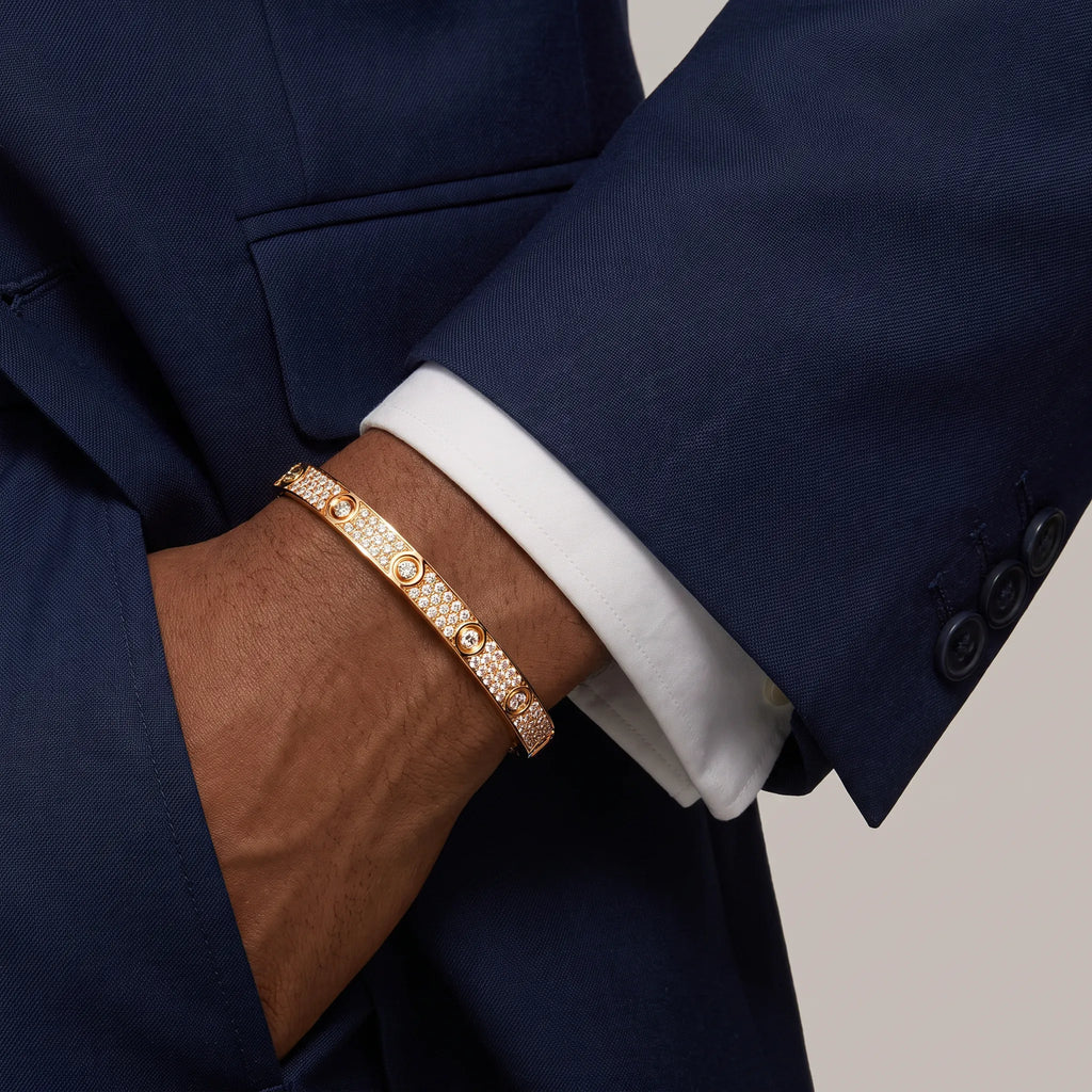 Love Signature Pavé Screw Bangle