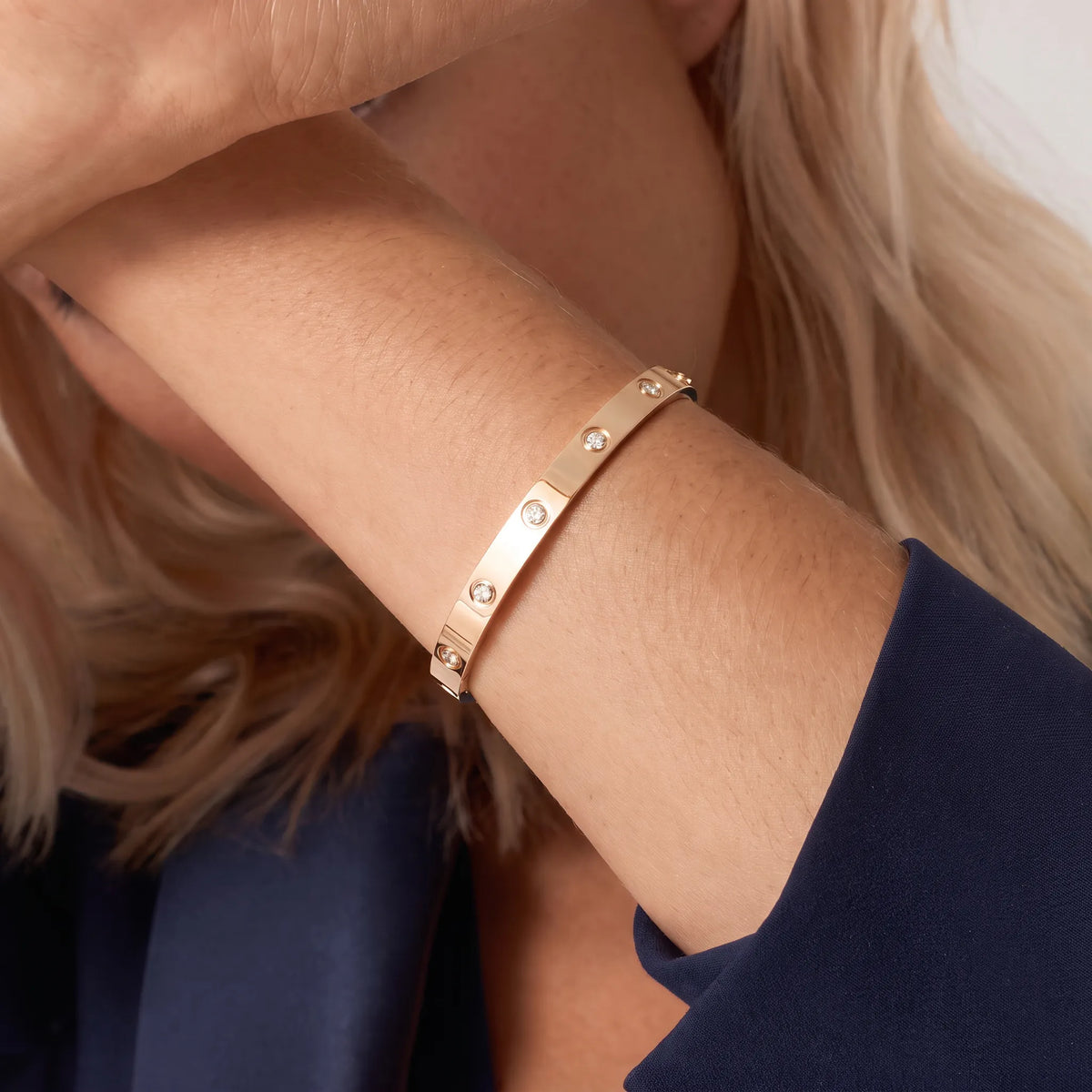 Love Ten Stone Classic Bangle