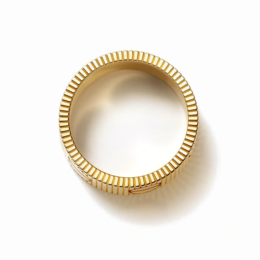 Love Unlimited Wide Screw Motif Ring