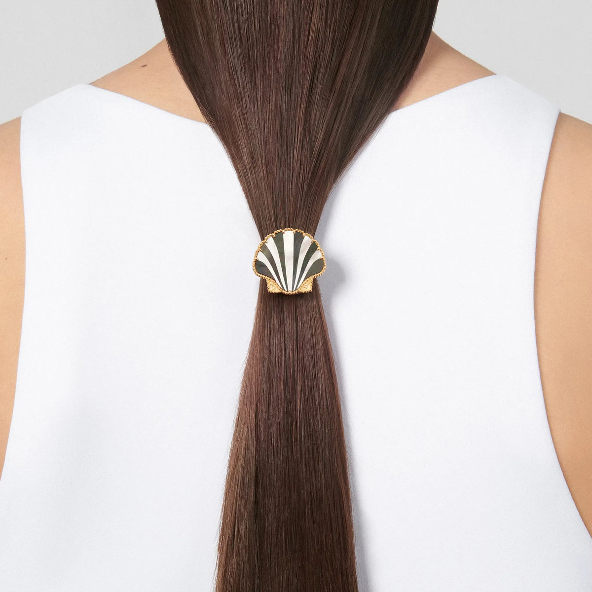 Lucky Spring Seashell Fan Brooch