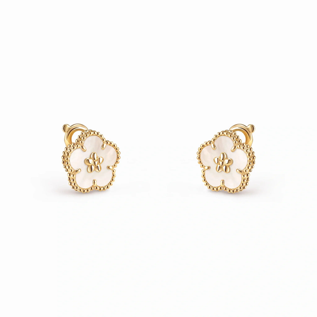 Lucky Spring White Flower Earrings