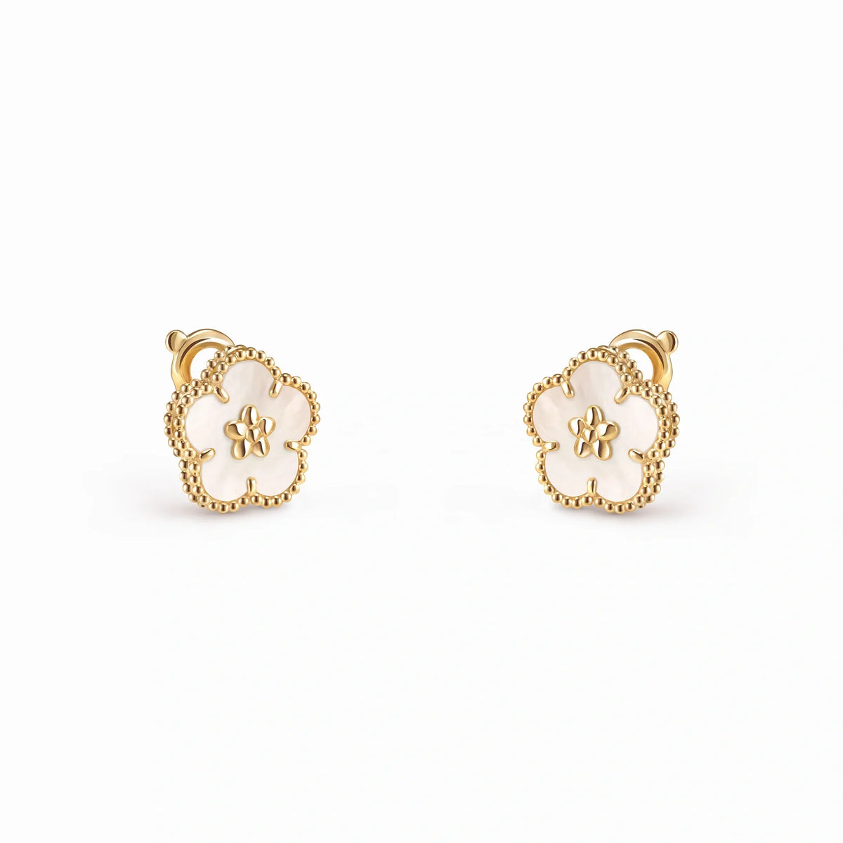 Lucky Spring White Flower Earrings