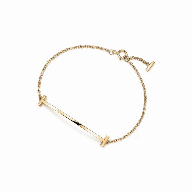 T Smile Curved Bar Chain Bracelet