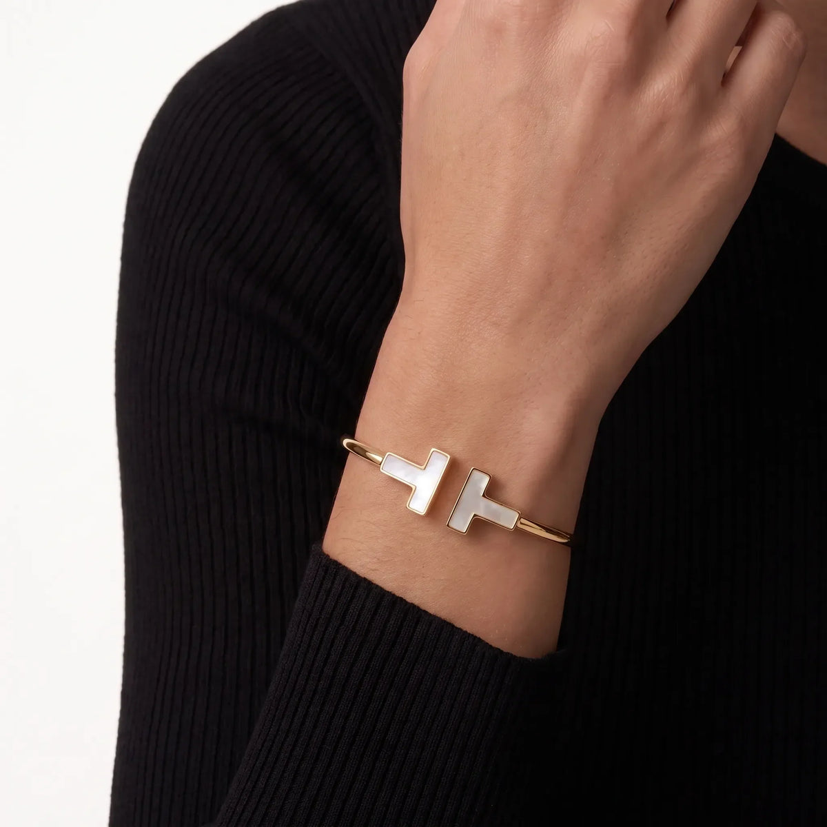 T Wire Opaline Iridescent Bangle