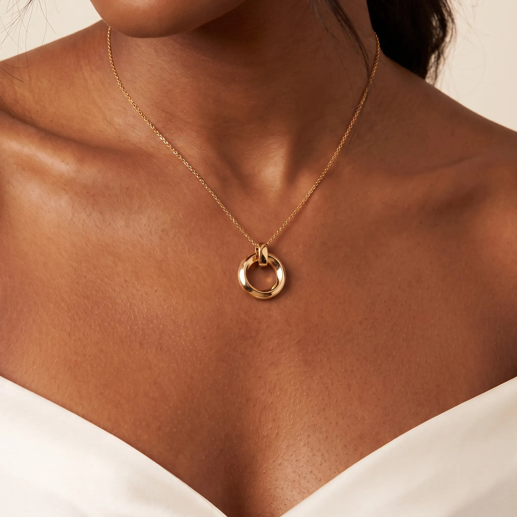 T1 Bar Accent Open Circle Necklace