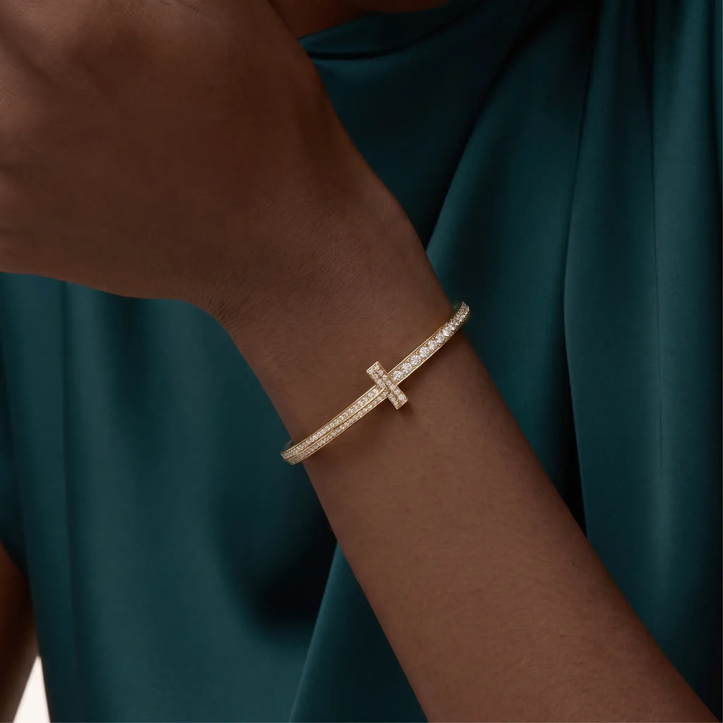 T1 Narrow Pavé Row Bangle
