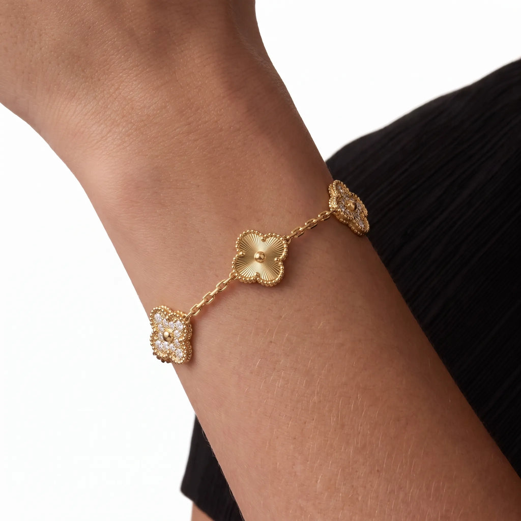 Vintage Alhambra Celeste Clover Chain Bracelet