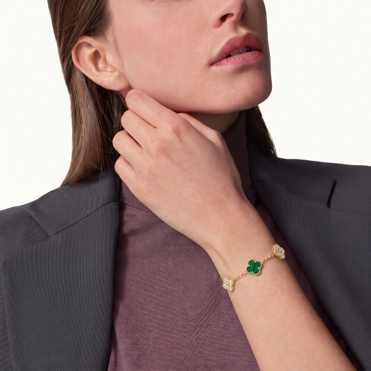 Vintage Alhambra Green Pavé Clover Bracelet