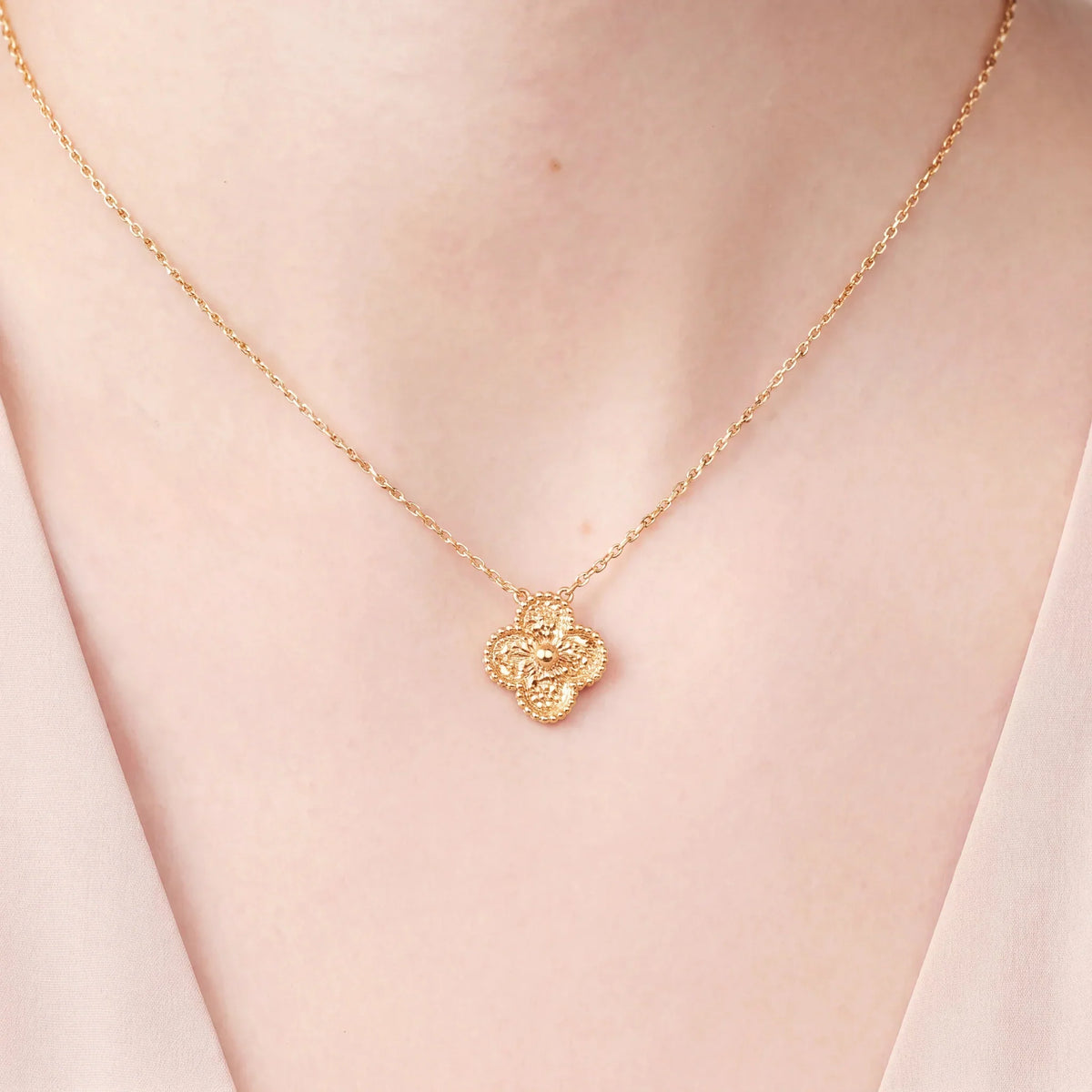 Vintage Alhambra Textured Clover Pendant Necklace
